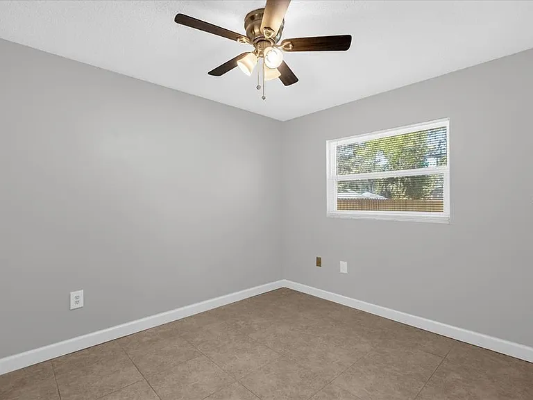 284 Short St — Photo 12
