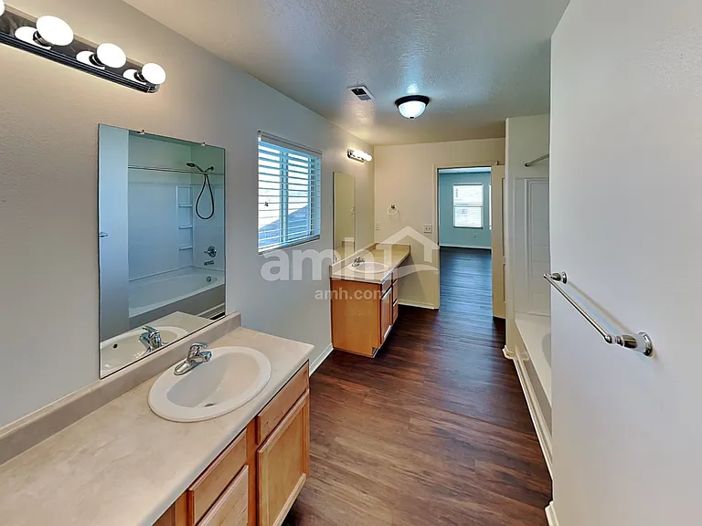 2464 S 3585 W — Photo 13