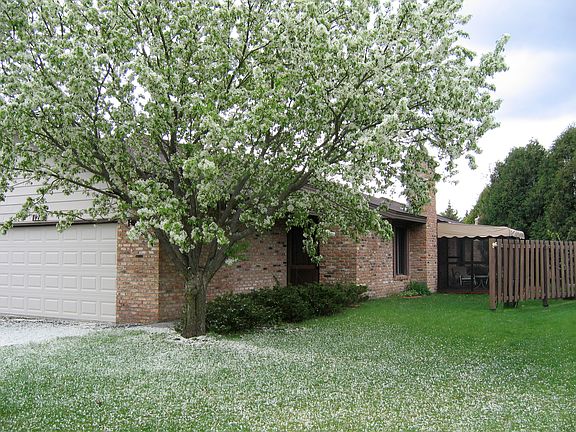 2nd image of 1215 Archer Ln N #1215