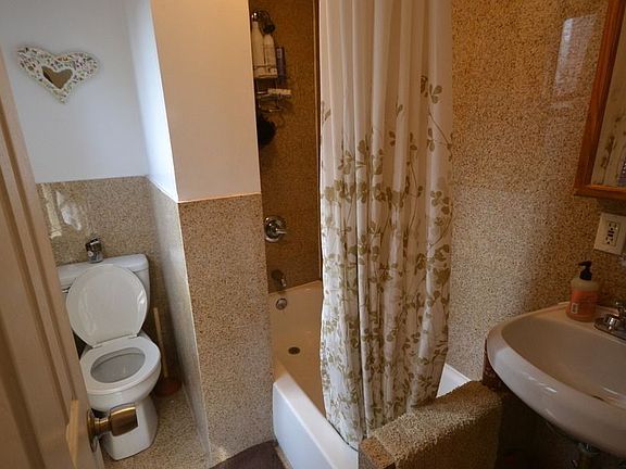4th image of 135 Sullivan St #4D