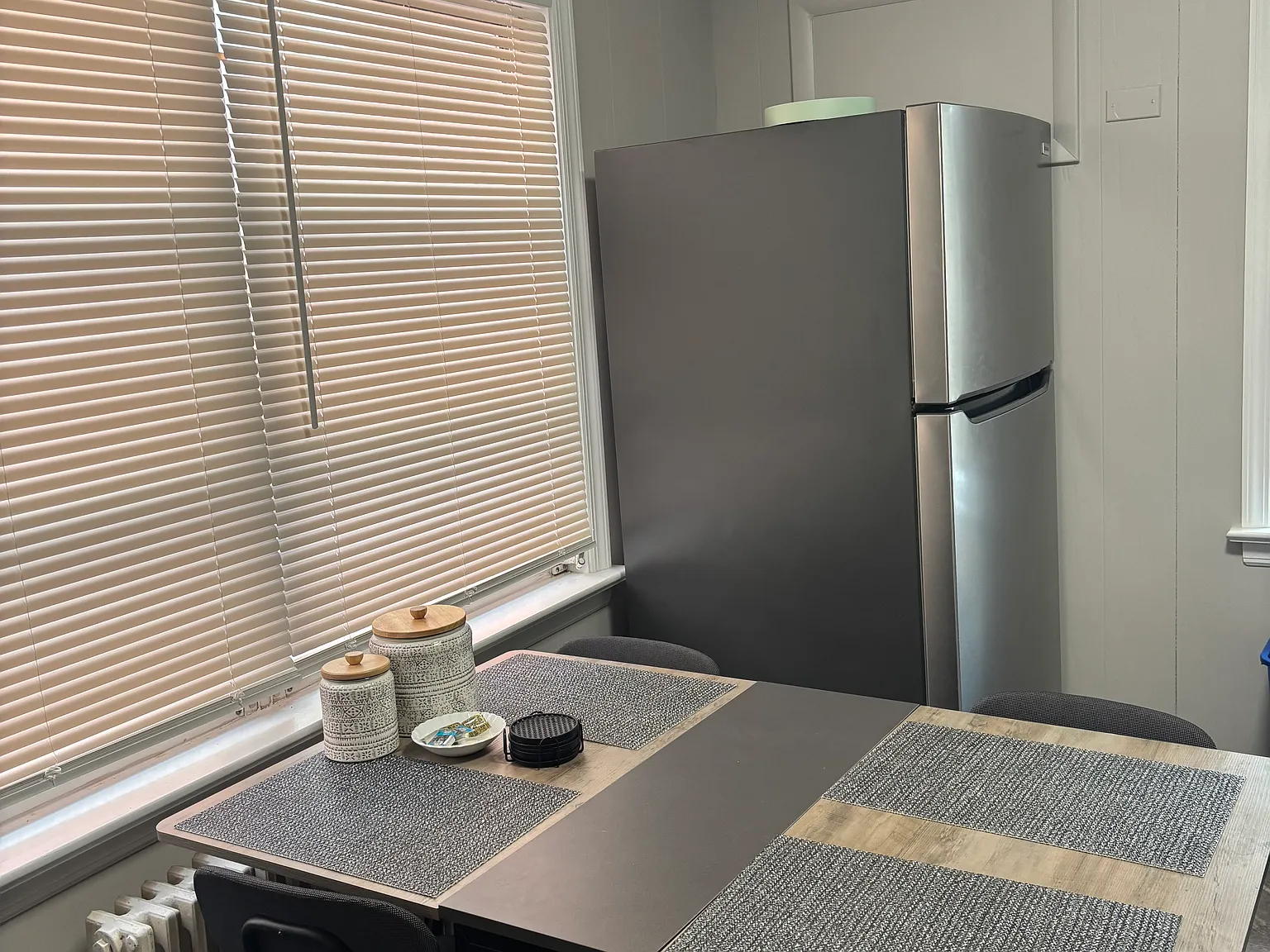 3 bed, 1188 sqft, $2,100 — Photo 4