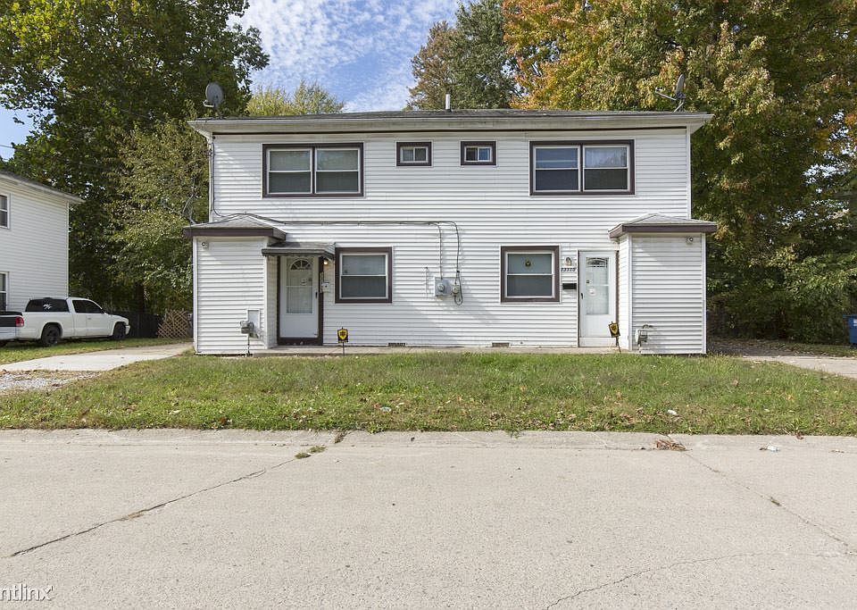 1st image of 33115 Alberta St