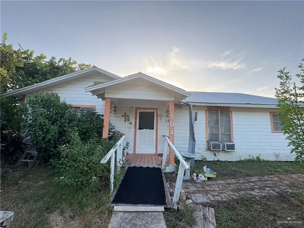 202 Ebony Ave, Rio Hondo, TX 78583