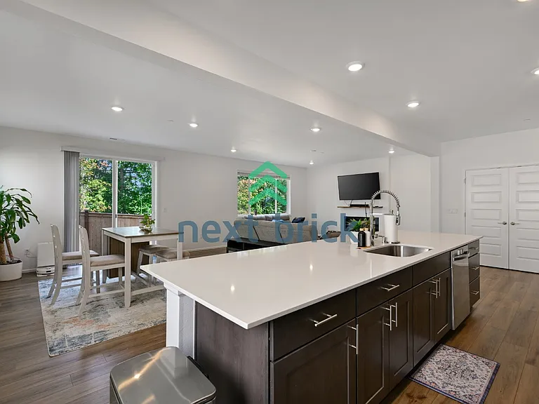 224 179th St SE — Photo 5