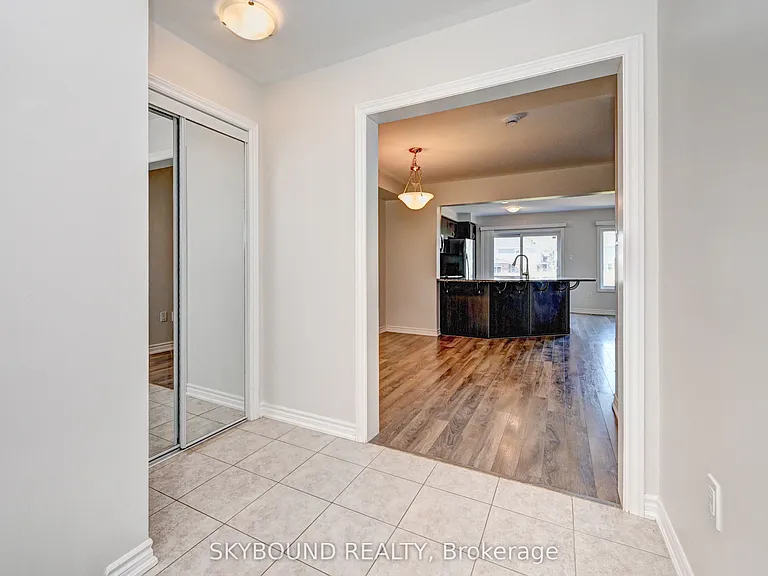 260 Waterbrook Ln — Photo 3