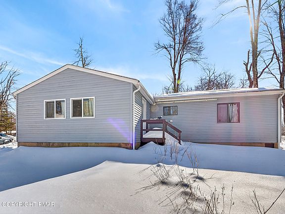 2nd image of 7 Campfire Ln