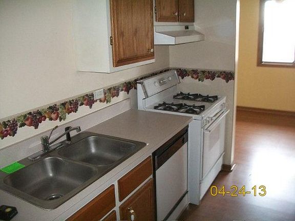 5th image of 15723 S Peggy Ln #12