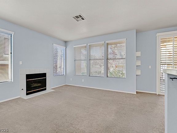 3rd image of 251 S Green Valley Pkwy Unit 3811