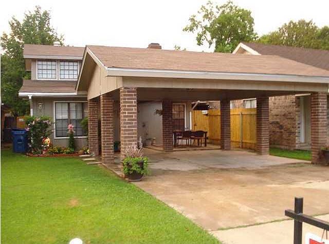 1st image of 204 Denier Dr