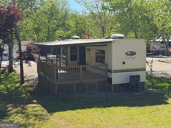 2nd image of 94 Bridge Loop Dr