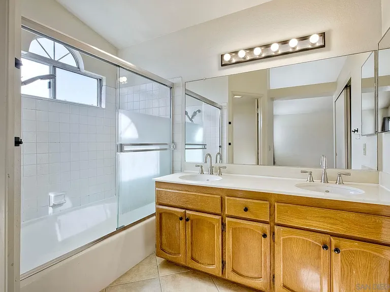 Primary Bath/Spa