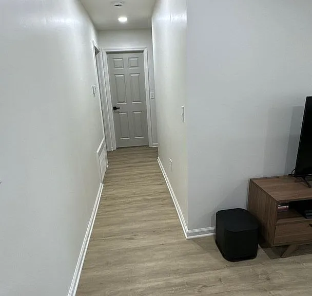 505 NW Holly Ln — Photo 4