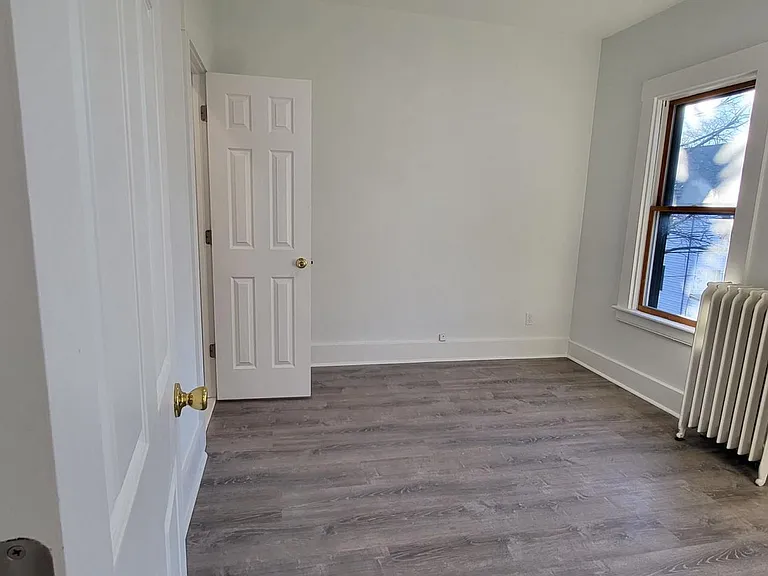 24 Union St — Photo 31