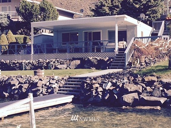 2nd image of 32746 Lakeshore Drive NE