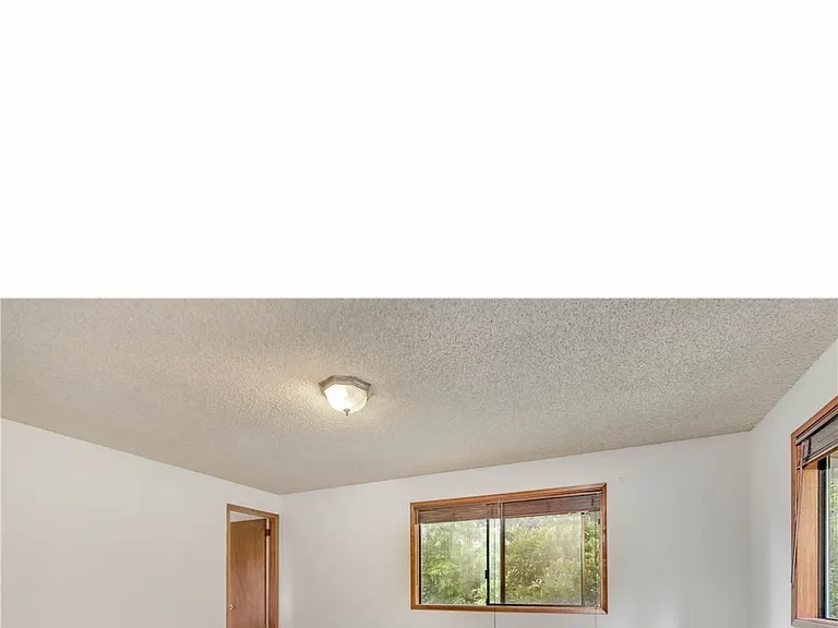 2109 65th Ave NE — Photo 13