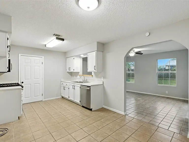 4103 Koala Dr — Photo 6