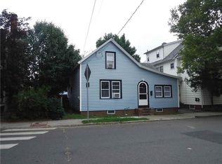 132 Fisk St, Providence, RI 02905