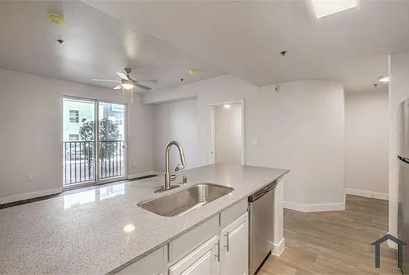 3896 University Center Dr #3-308 — Photo 10