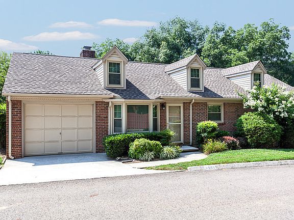 2nd image of 4448 Washington Ct