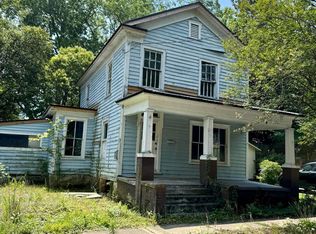 207 N Pierce St, Washington, NC 27889