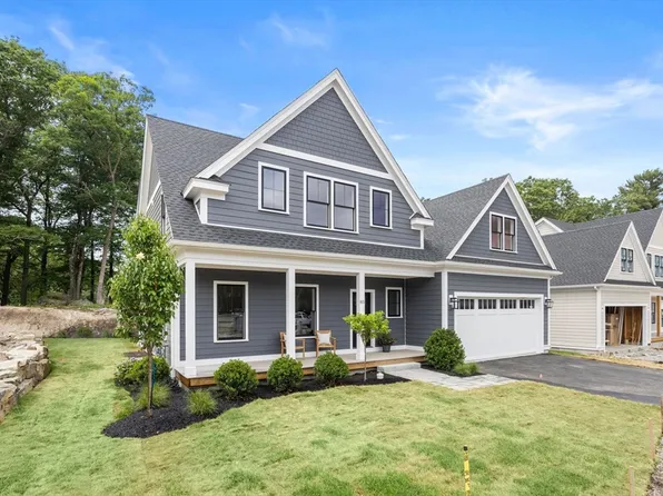 119 Horrigan Dr #15, Dedham, MA 02026