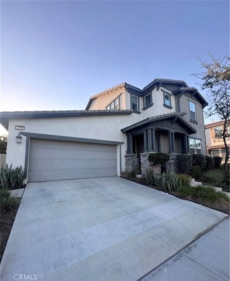 4 bed, 2142 sqft, $4,000 — Photo 1
