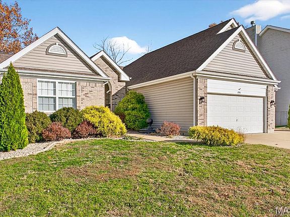 2nd image of 3216 Regency Woods Pl