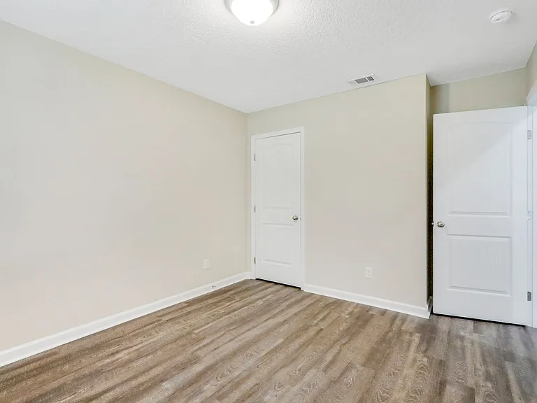 561 Church Cir — Photo 15