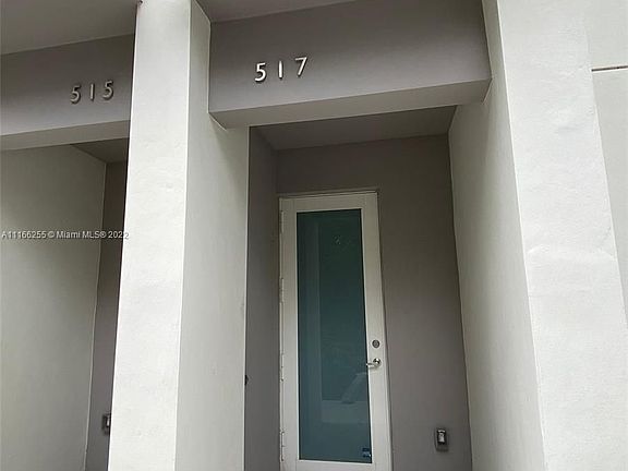 3rd image of 517 NE 121st St #0