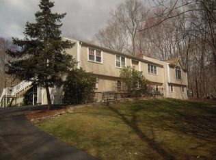 95 Squires Rd, Madison, CT 06443