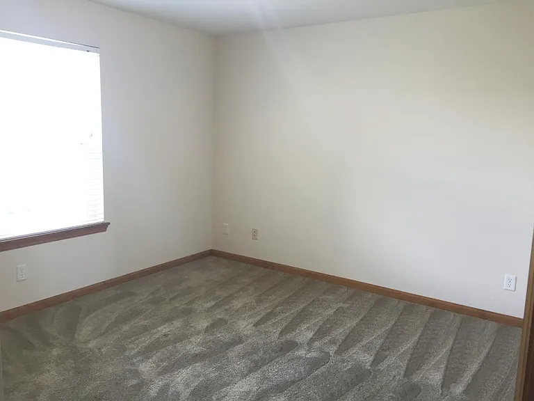 4496 Picadilly Cir — Photo 10