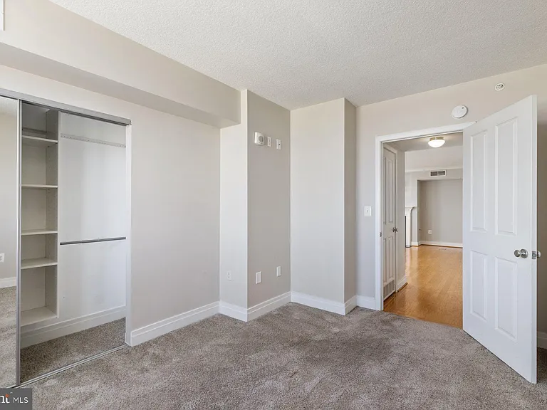 414 Water St #2512 — Photo 22
