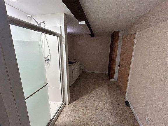5th image of 181 Boyce St
