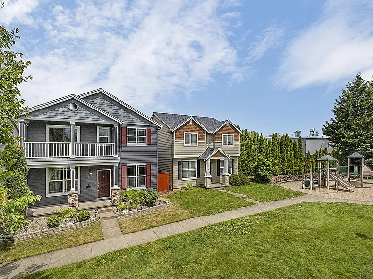 5310 SE Redberry Pl — Photo 1