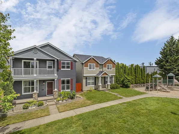 5310 SE Redberry Pl, Hillsboro, OR 97123