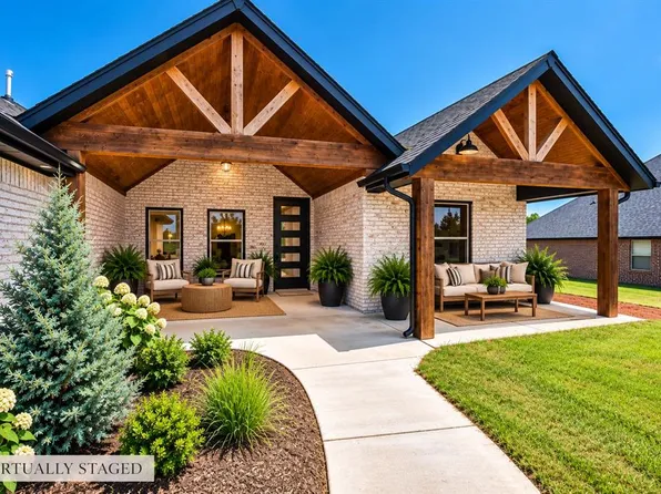 1109 Bridgeview Rd, Tuttle, OK 73089