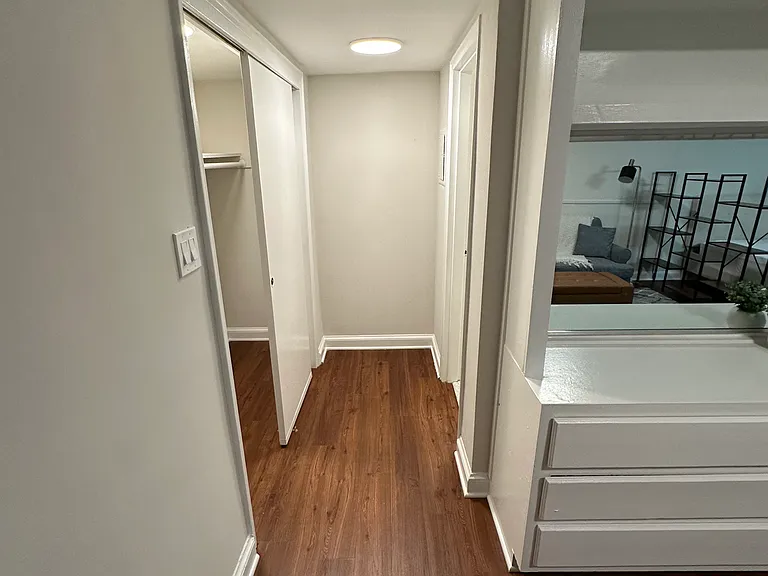 1565 N Colonial Ter #104Z — Photo 3
