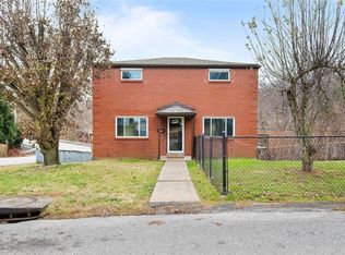 207 Walpole Dr, Pittsburgh, PA 15235