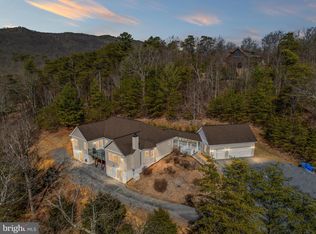 111 Oakview Dr, Bentonville, VA 22610