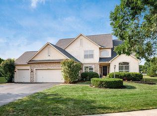 8041 Summerhouse Dr E, Dublin, OH 43016