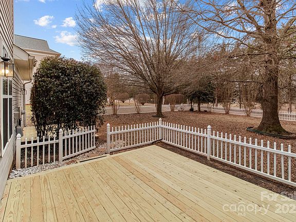 3rd image of 7620 Rolling Meadows Ln