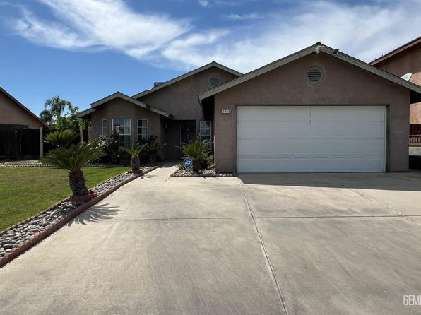 1941 Vassar St, Delano, CA 93215