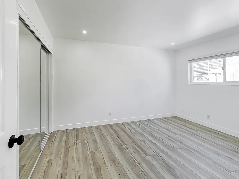 3012 E 18th St #17 — Photo 8