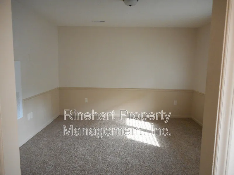 1 bed, 1.0 bath, 617 sqft, $1,050 — Photo 4