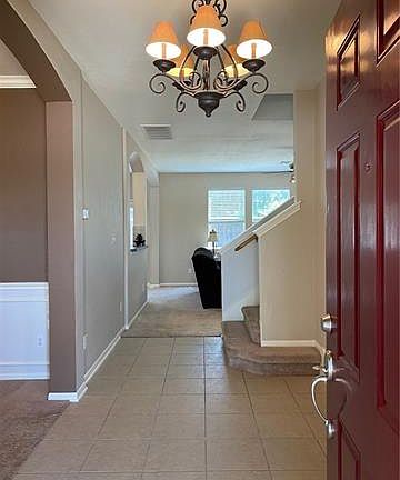 4th image of 319 Bonita Ct
