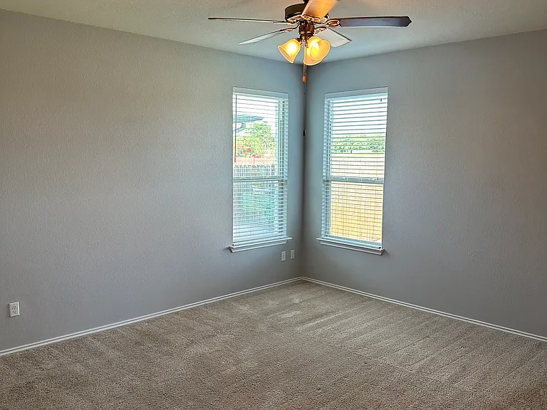 1418 Amber Dawn Dr — Photo 12