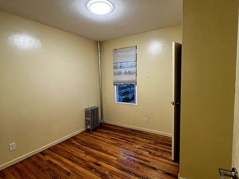 1984 Daly Ave #2 — Photo 5