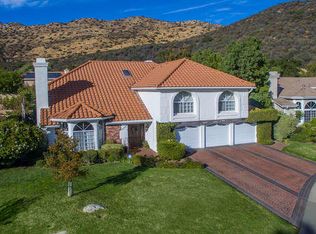 5555 E Napoleon Ave, Oak Park, CA 91377