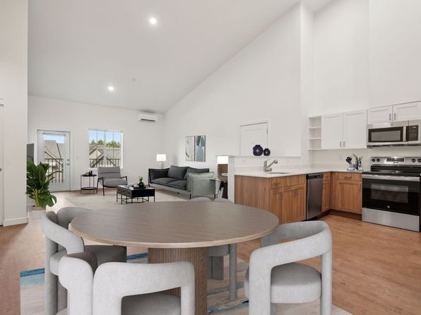 6901 NE 131st Way #15