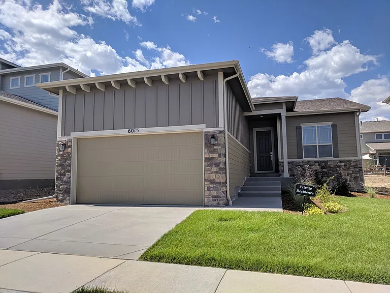 6015 Medlar Pl — Photo 1